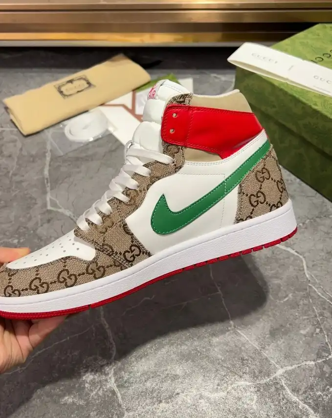 hype Gucci Sneakers