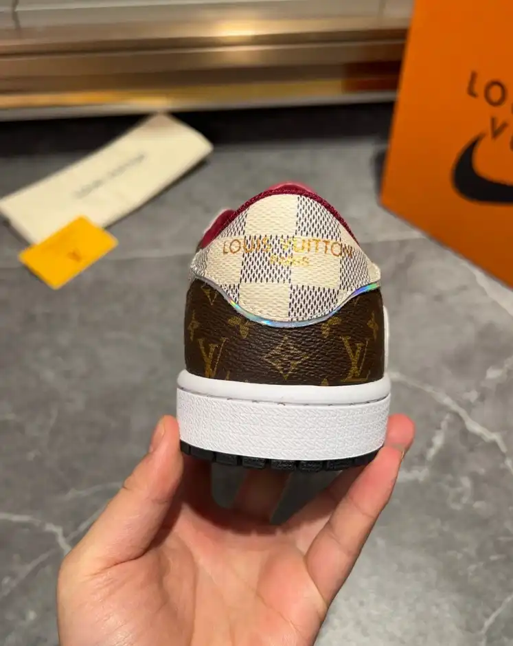 hype Louis Vuitton Sneakers