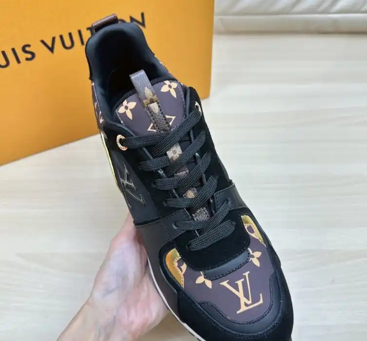 hype Louis Vuitton Sneakers