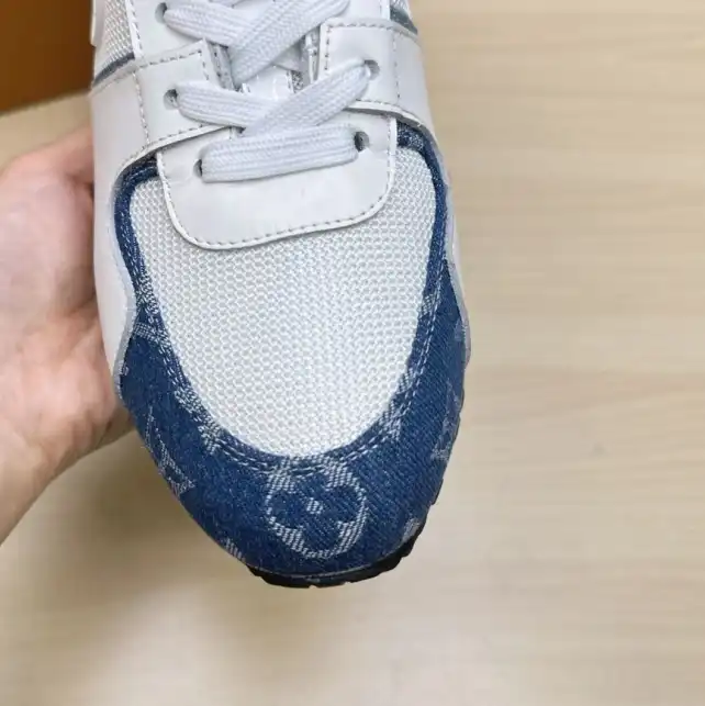 hype Louis Vuitton Sneakers