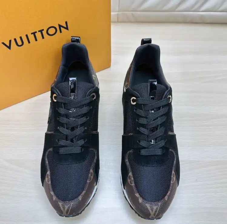 hype Louis Vuitton Sneakers