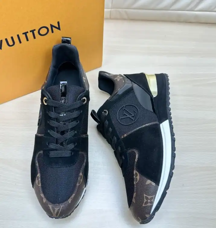 hype Louis Vuitton Sneakers