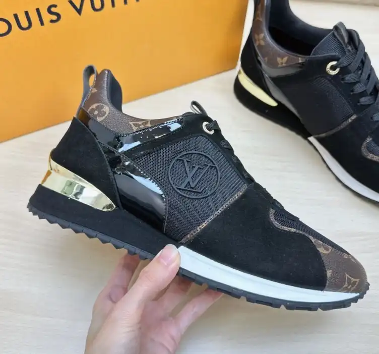 hype Louis Vuitton Sneakers