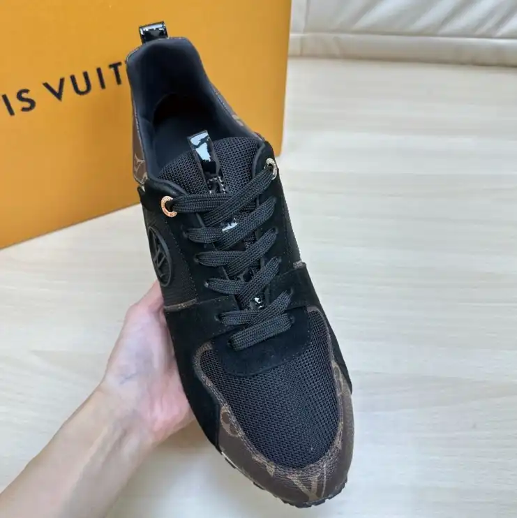 hype Louis Vuitton Sneakers