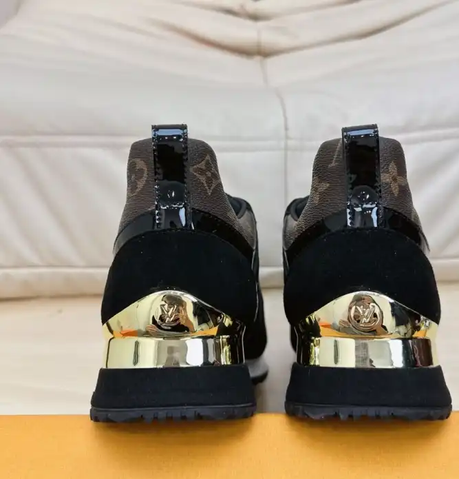 hype Louis Vuitton Sneakers