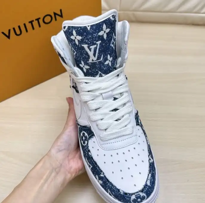 hype Louis Vuitton Sneakers