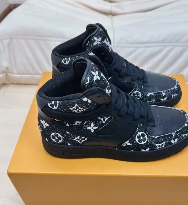 hype Louis Vuitton Sneakers