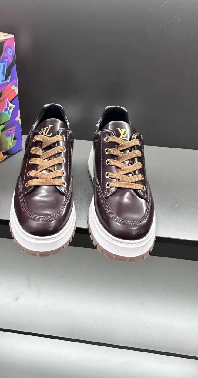 hype Louis Vuitton Sneakers