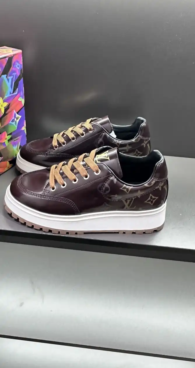 hype Louis Vuitton Sneakers