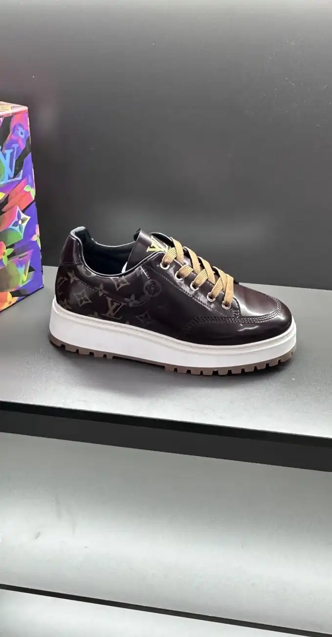 hype Louis Vuitton Sneakers