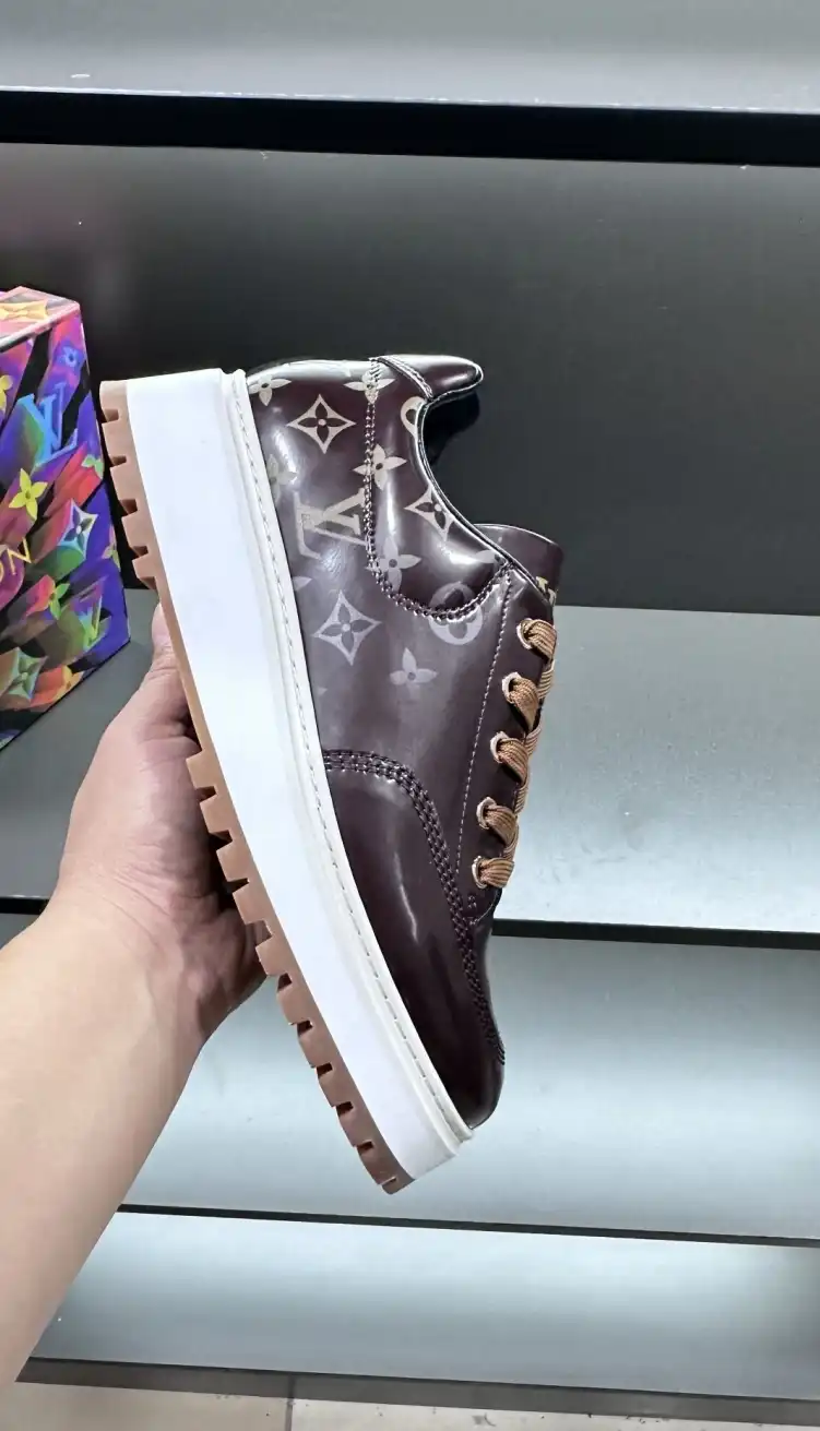 hype Louis Vuitton Sneakers