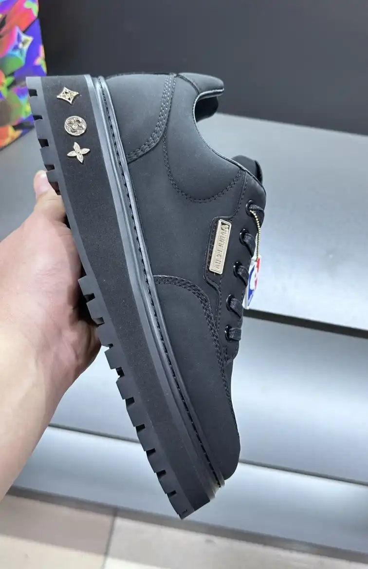 hype Louis Vuitton Sneakers