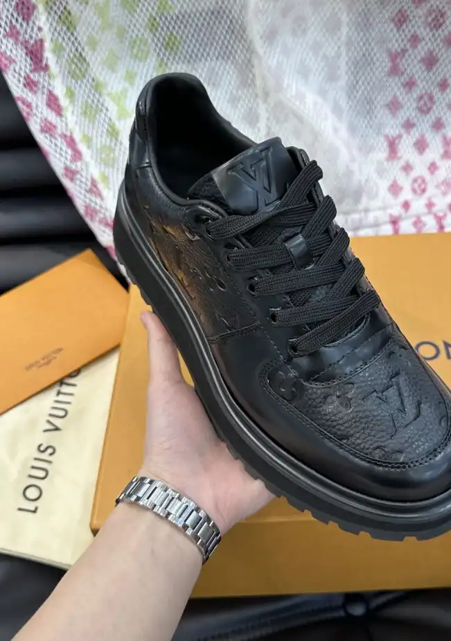 hype Louis Vuitton Sneakers