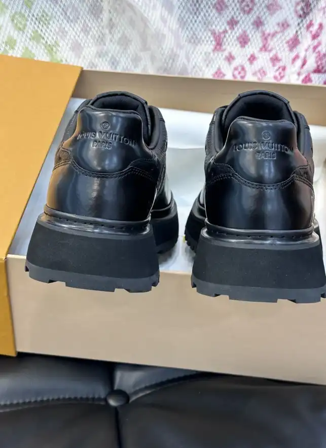 hype Louis Vuitton Sneakers