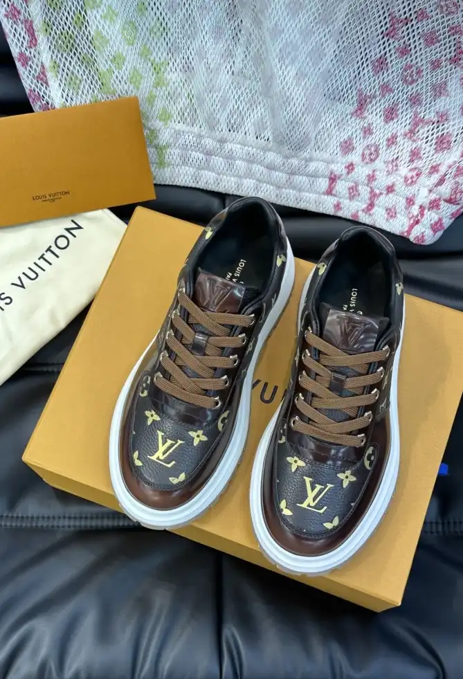 hype Louis Vuitton Sneakers