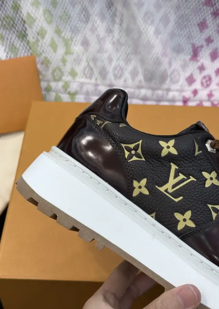 hype Louis Vuitton Sneakers