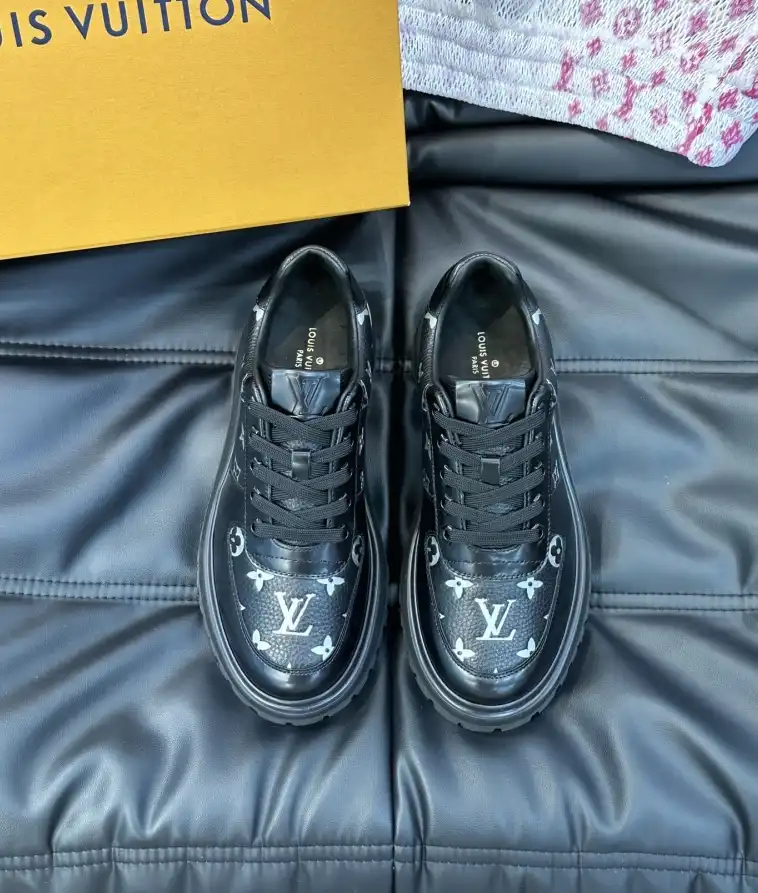 hype Louis Vuitton Sneakers