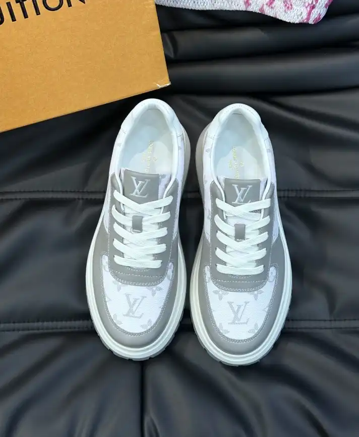 hype Louis Vuitton Sneakers