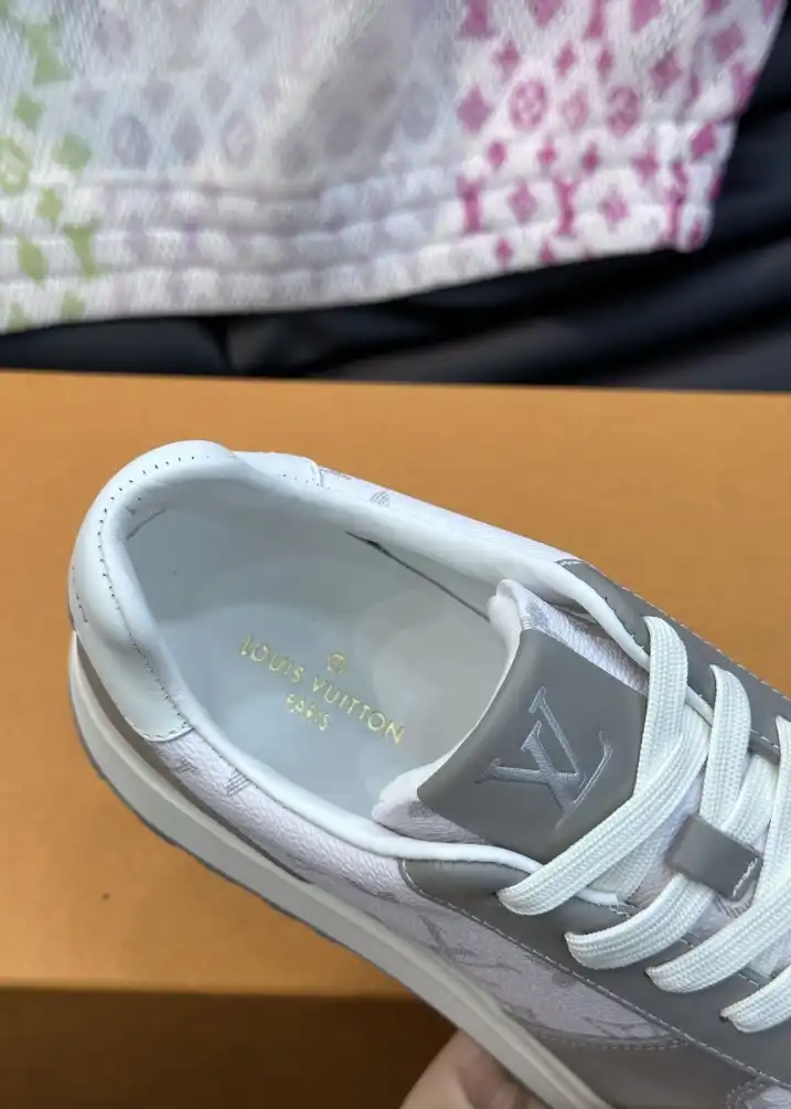 hype Louis Vuitton Sneakers