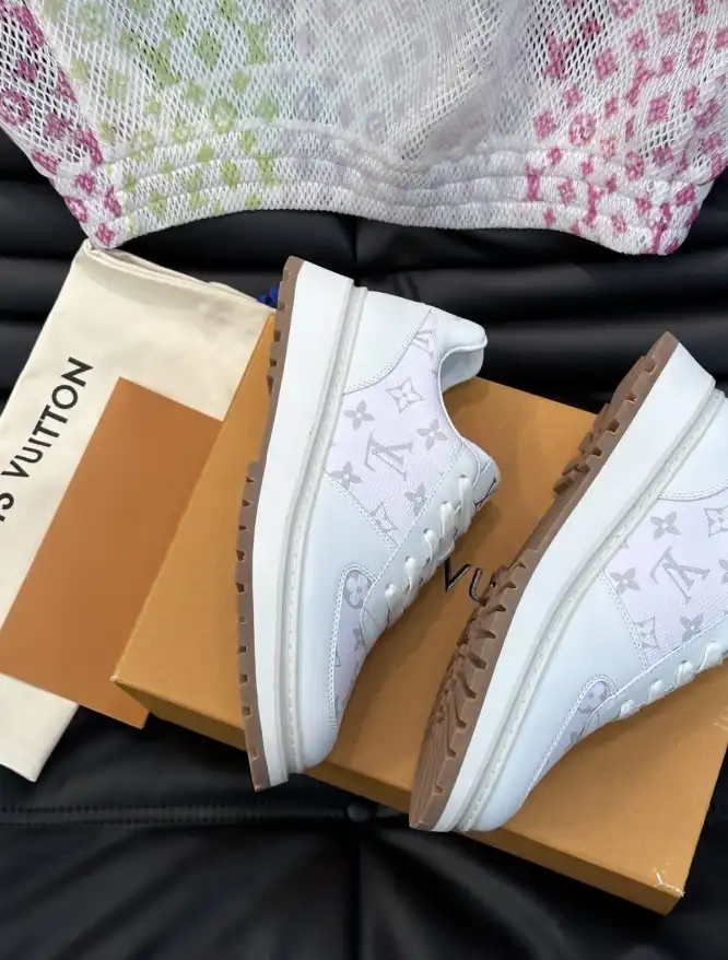 hype Louis Vuitton Sneakers