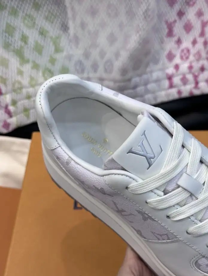 hype Louis Vuitton Sneakers