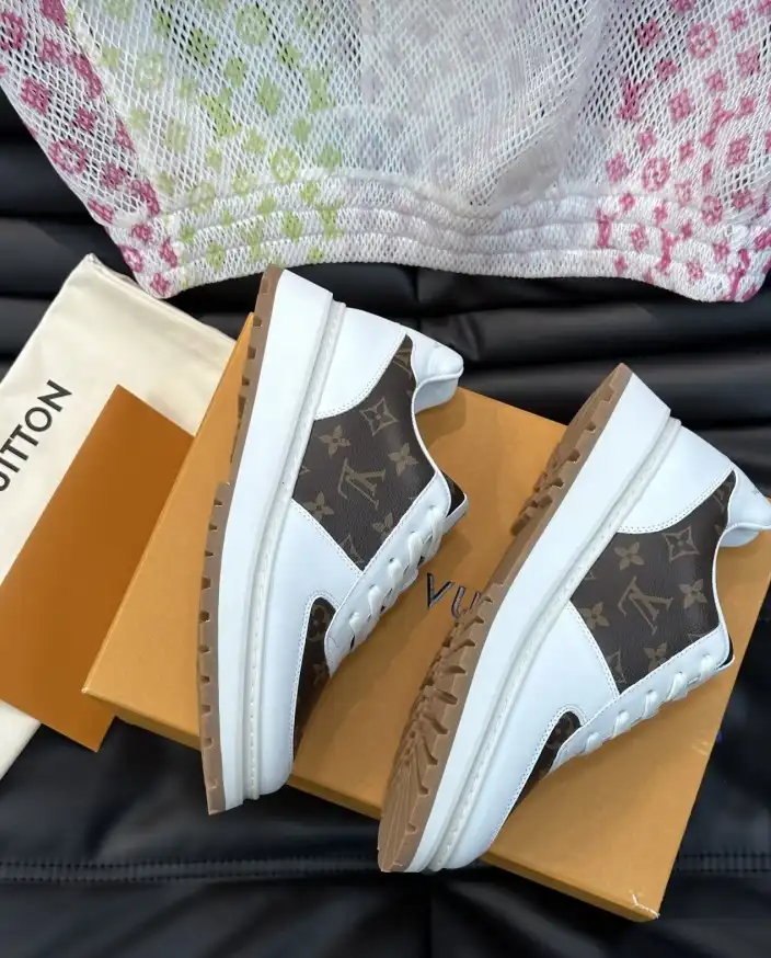 hype Louis Vuitton Sneakers