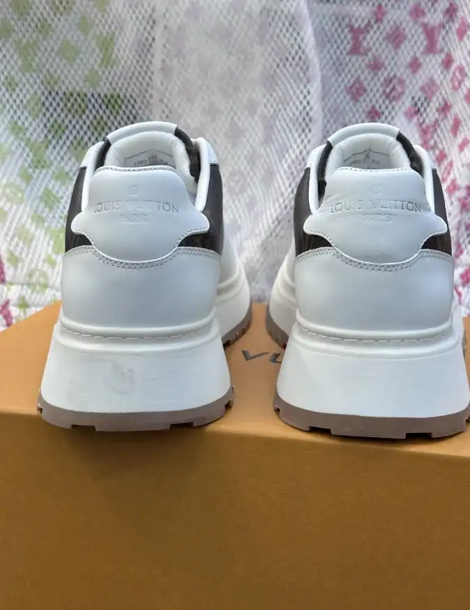 hype Louis Vuitton Sneakers