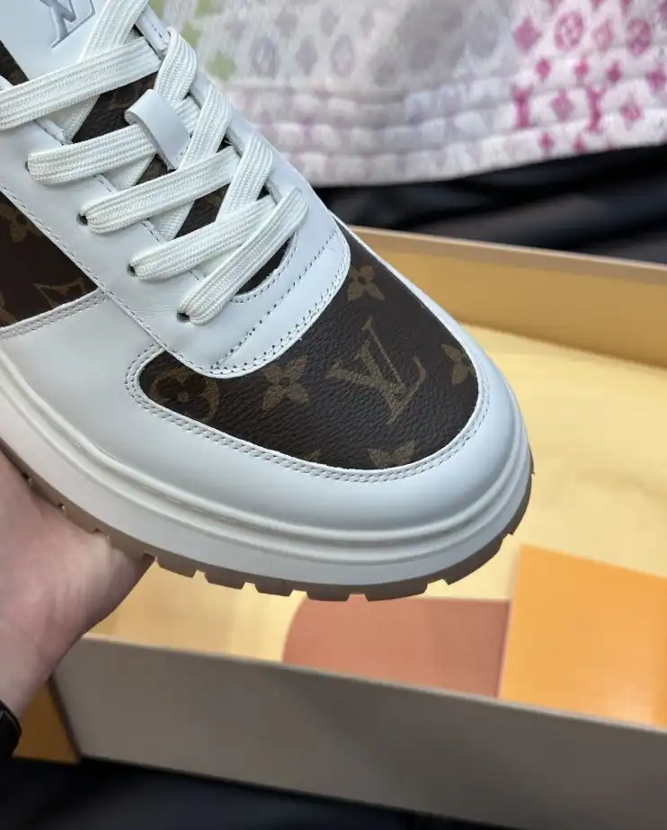 hype Louis Vuitton Sneakers