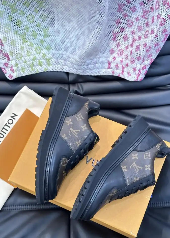 hype Louis Vuitton Sneakers