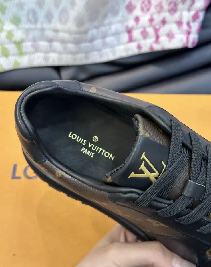 hype Louis Vuitton Sneakers