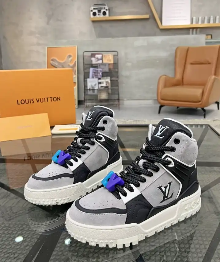 hype Louis Vuitton Sneakers