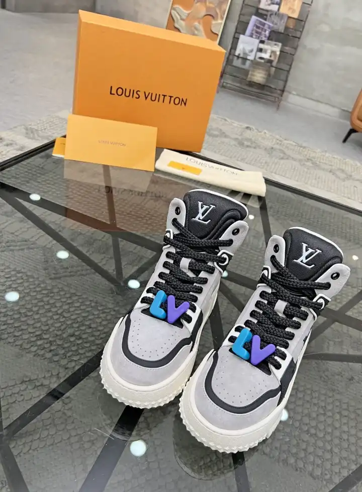 hype Louis Vuitton Sneakers