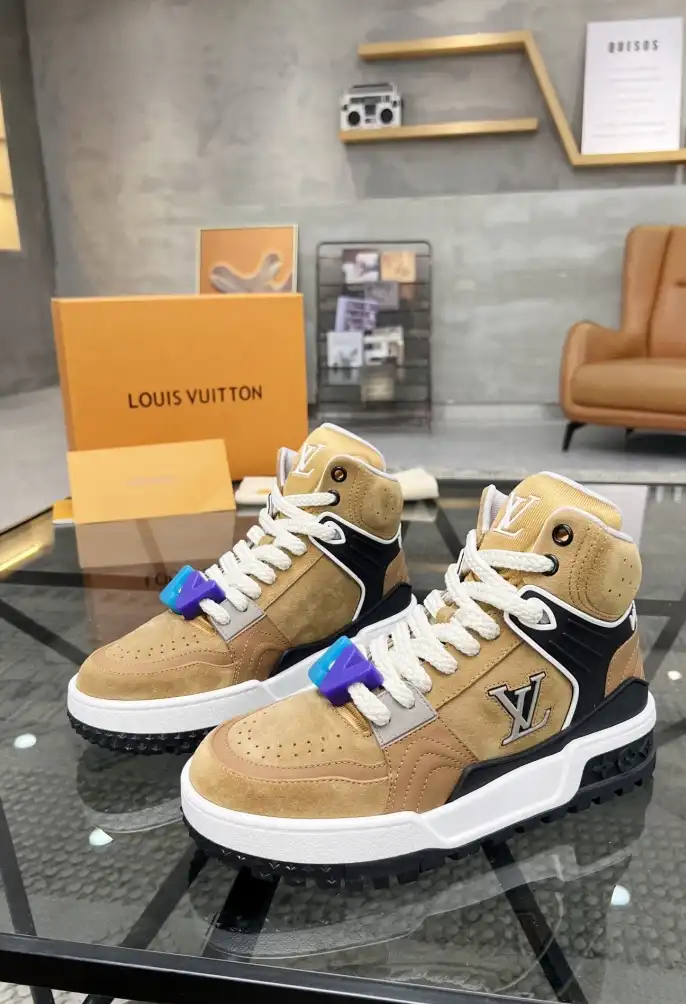 hype Louis Vuitton Sneakers