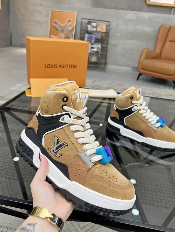 hype Louis Vuitton Sneakers