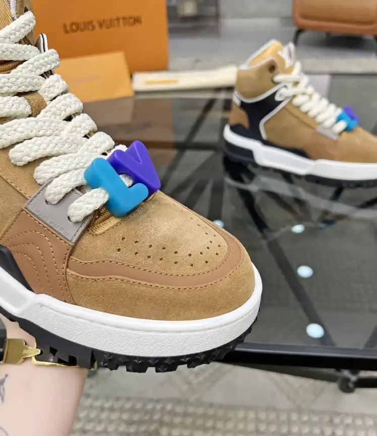 hype Louis Vuitton Sneakers