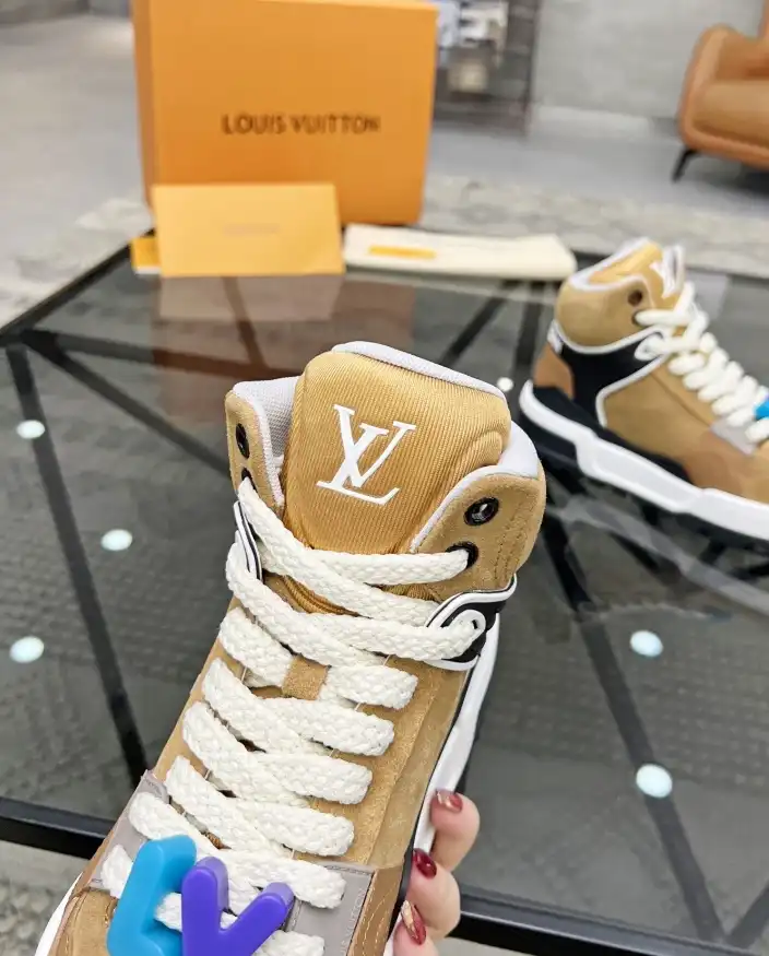 hype Louis Vuitton Sneakers