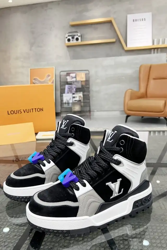 hype Louis Vuitton Sneakers