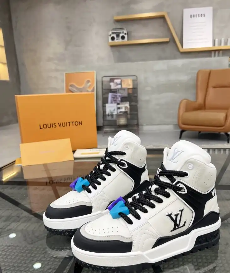 hype Louis Vuitton Sneakers