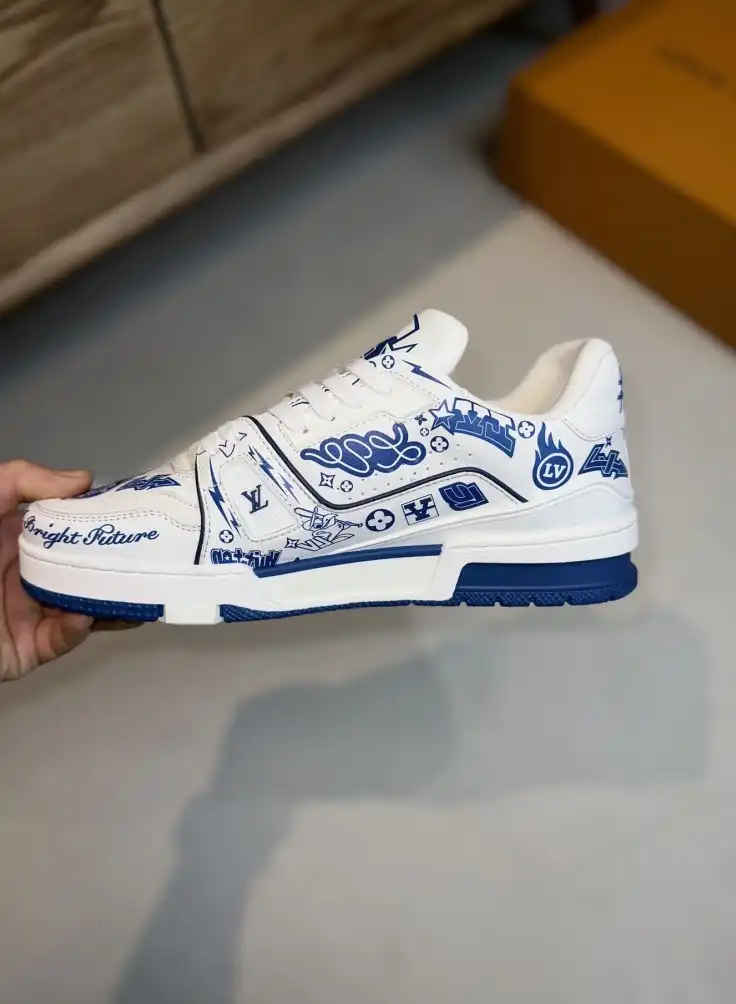 hype Louis Vuitton Sneakers