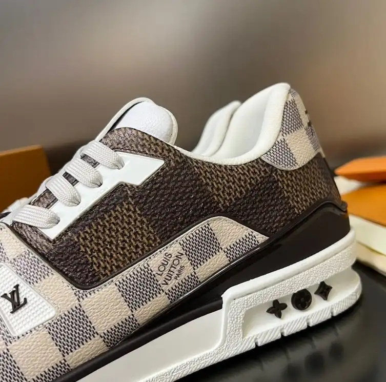 hype Louis Vuitton Sneakers