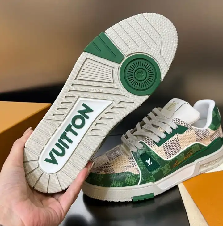 hype Louis Vuitton Sneakers