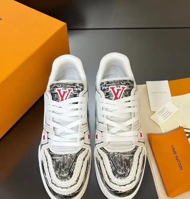 hype Louis Vuitton Sneakers