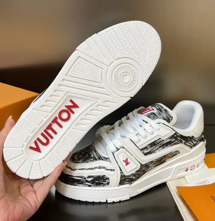 hype Louis Vuitton Sneakers