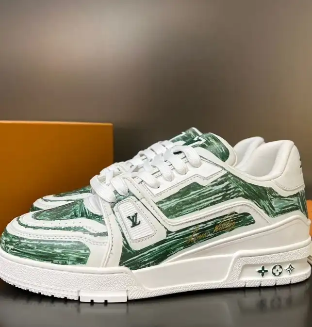 hype Louis Vuitton Sneakers