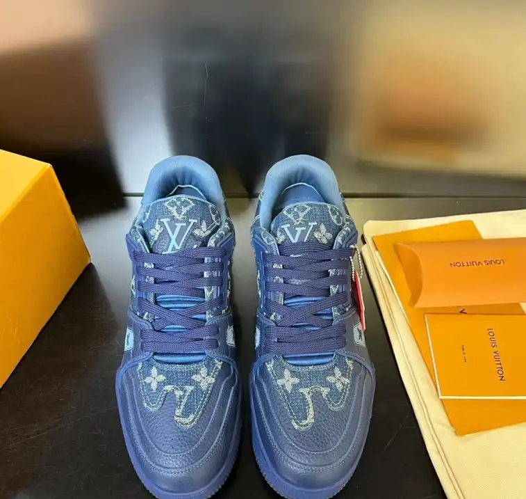 hype Louis Vuitton Sneakers