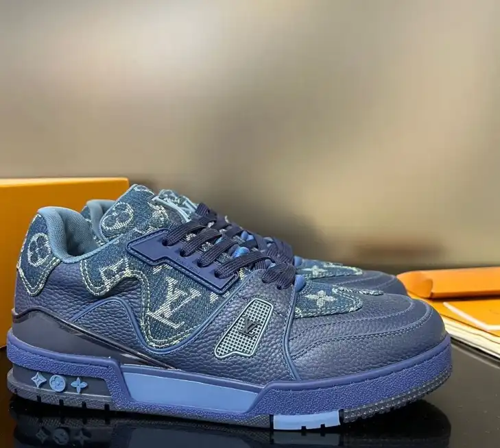 hype Louis Vuitton Sneakers