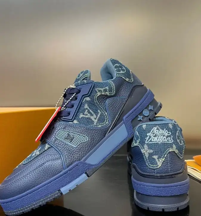 hype Louis Vuitton Sneakers