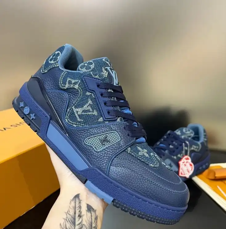 hype Louis Vuitton Sneakers