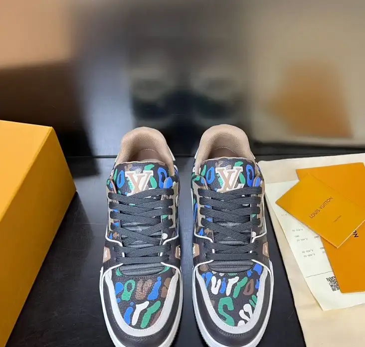 hype Louis Vuitton Sneakers