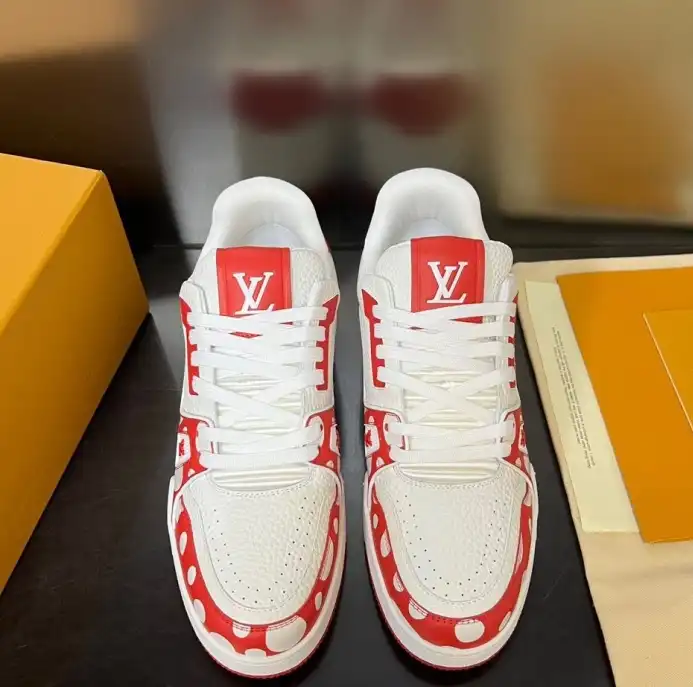 hype Louis Vuitton Sneakers